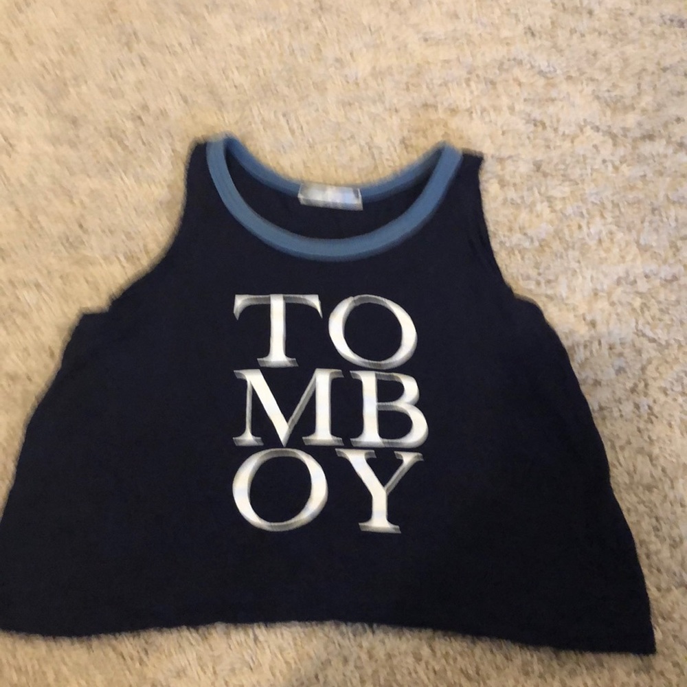 Cropped muscle tank